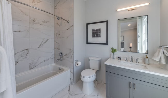 Building Photo - 1106 S Eldridge Ln