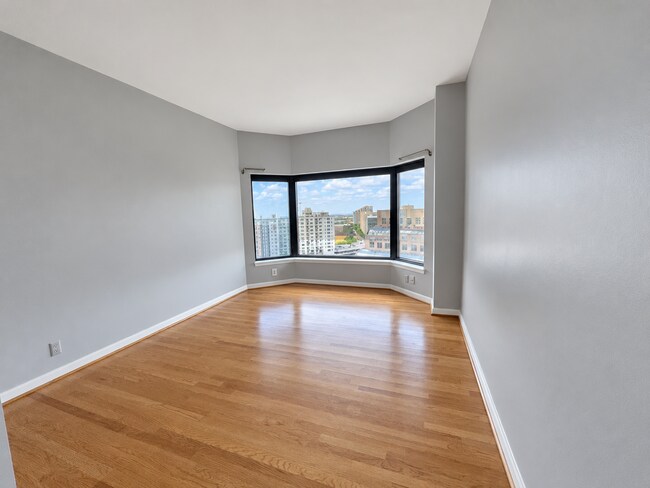 Building Photo - 3030 McKinney Ave