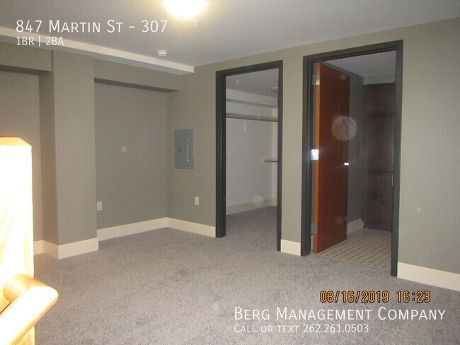 Building Photo - 847 Martin St