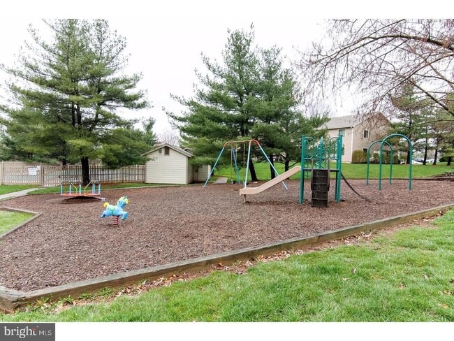 Building Photo - 2407 Adams Ct