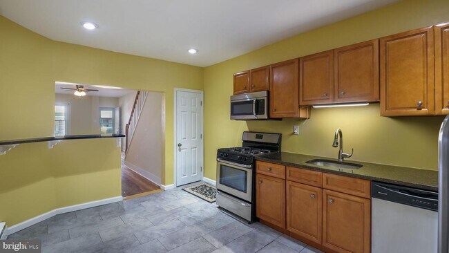 Gas cooking, basement door - 348 Lafayette St