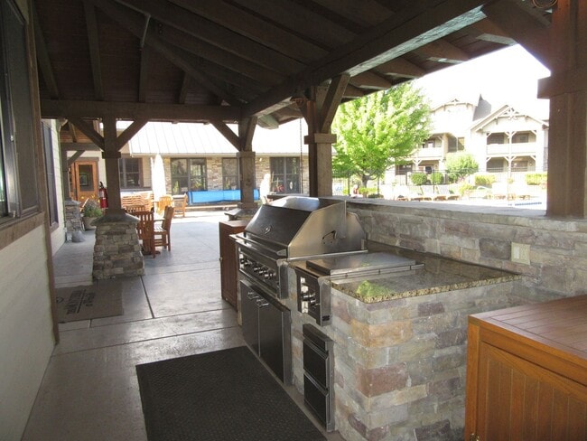 Building Photo - 6207 Davos Ln