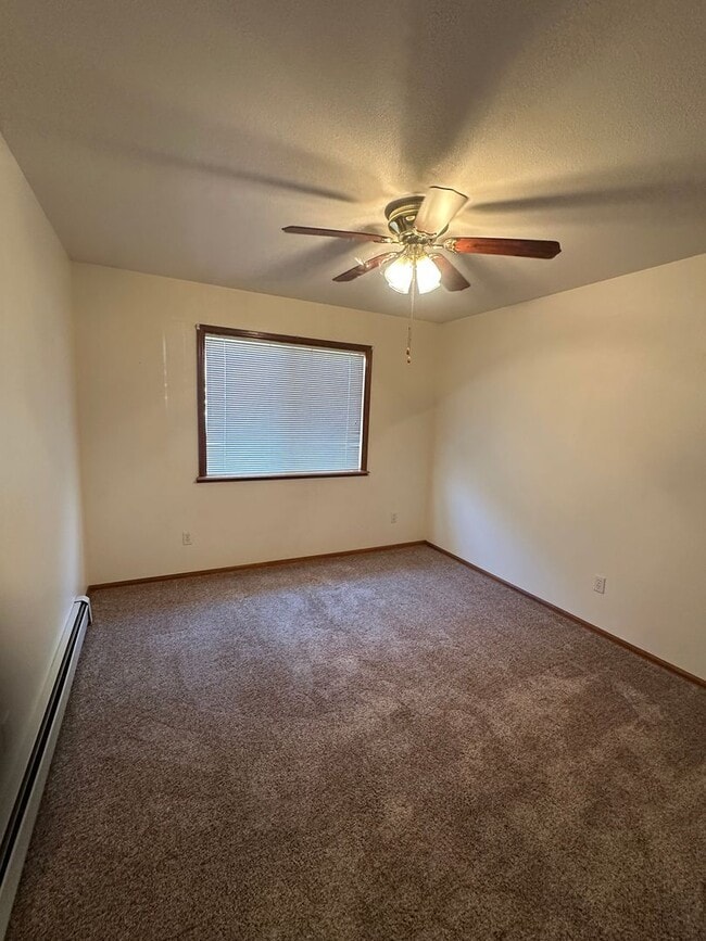 Building Photo - Great 2 bed 2 bath condo!!!