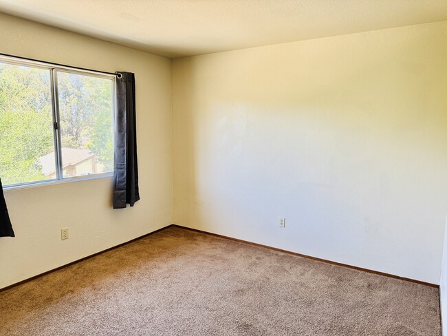 Building Photo - 148 Haviture Way
