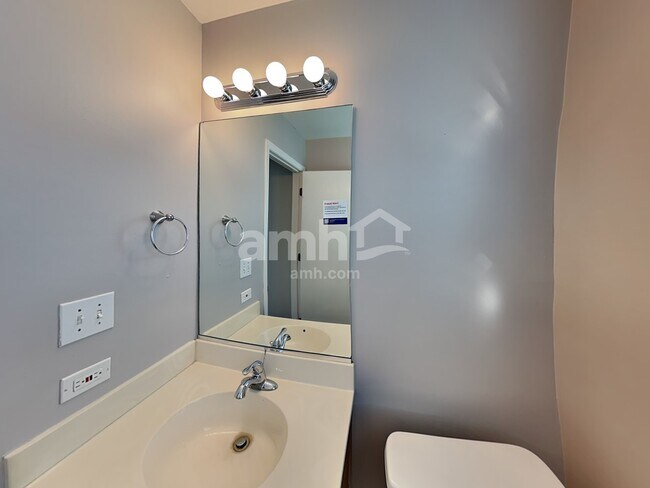 Building Photo - 300 Annandale Dr