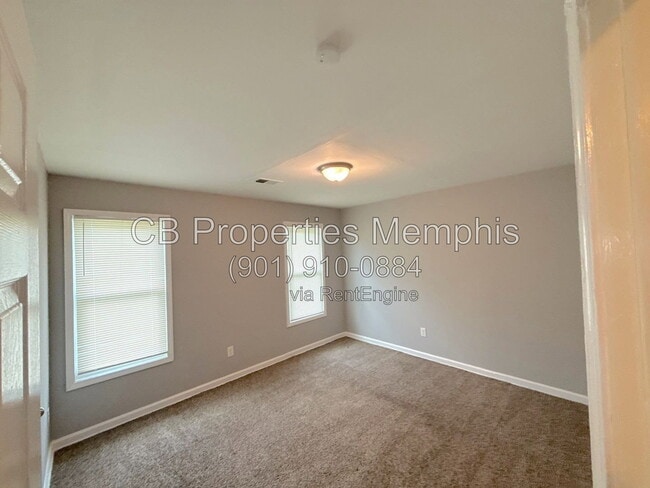 Building Photo - 4360 Bluebell St