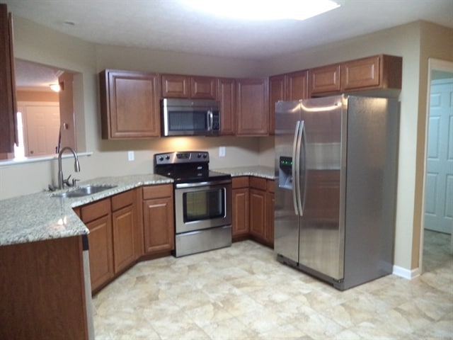 Building Photo - 310 Fox Hunters Ct