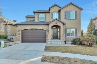 Building Photo - Unique 2 Story Home w attached 2 car