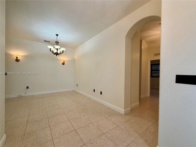 Building Photo - 2802 SW 149th Pl