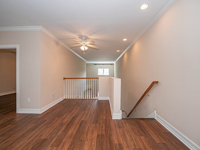 Building Photo - 1875 Bridgepointe Cir