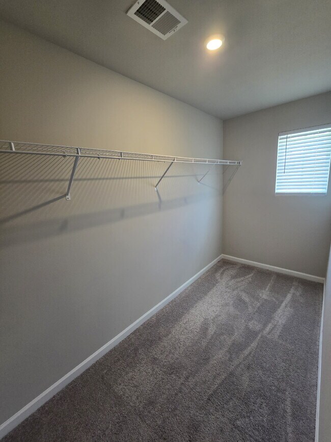 Building Photo - 1212 Christy Ct