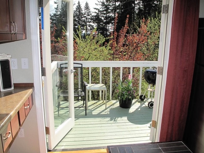 Building Photo - 19004 12th Ave NE