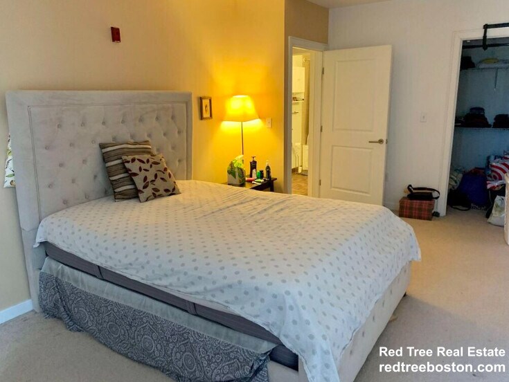 Building Photo - 16 Miner St