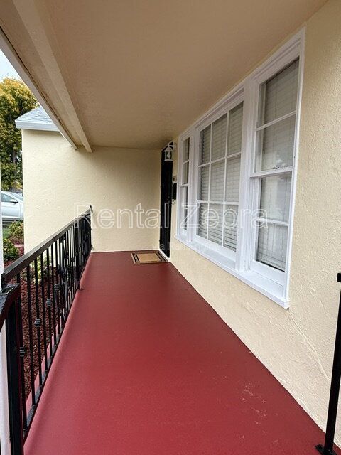 Building Photo - 1421 W 21st St