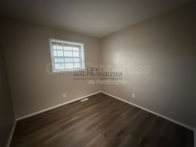 Building Photo - 3156 Dequincy St