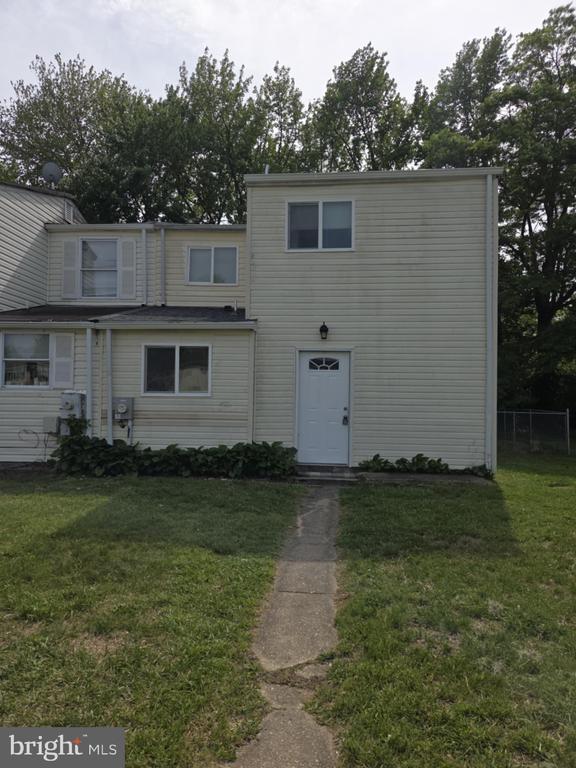 Primary Photo - 2 Plover Cir