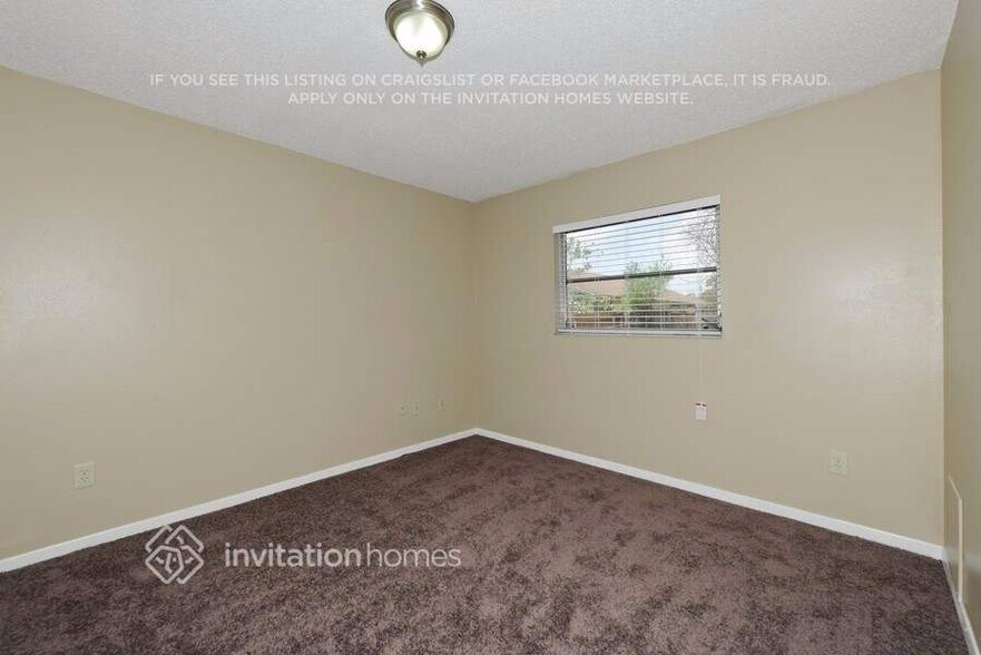 Building Photo - 407 Oriole Cir