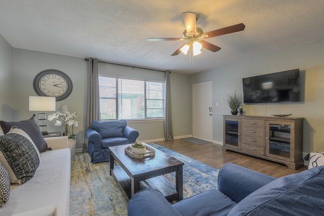 Building Photo - 4108 Clark Ave