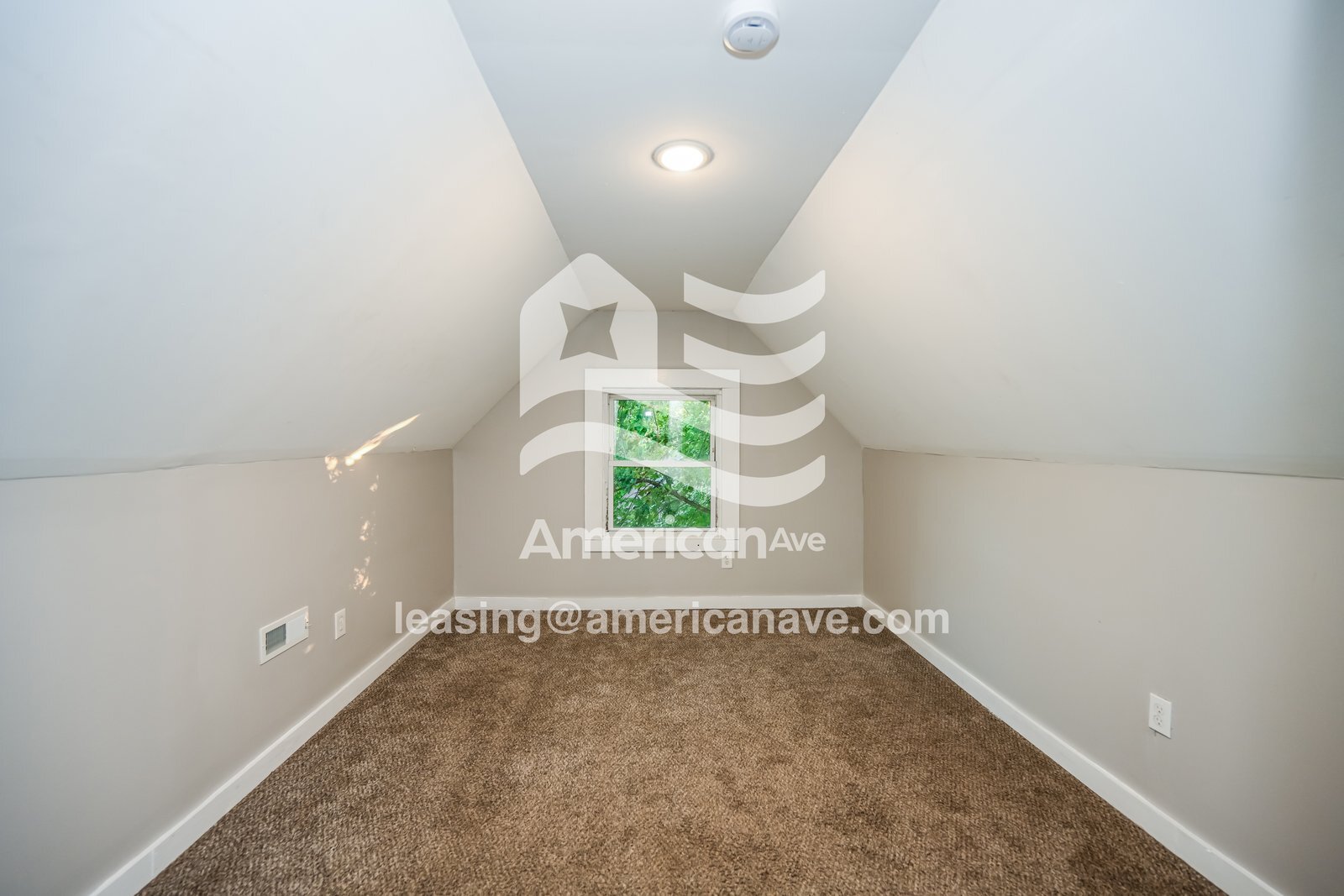 Building Photo - 908 Maple Ave