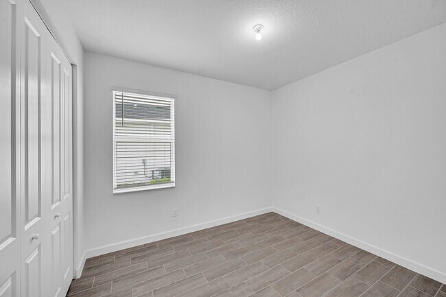 Building Photo - 3587 Angler Dr