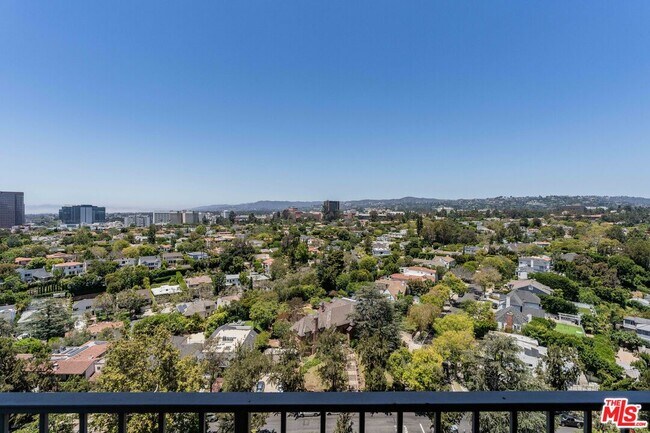 Building Photo - 10501 Wilshire Blvd