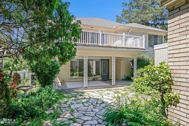 Building Photo - 15838 Windmill Pointe Dr