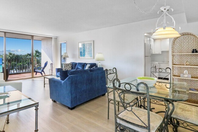 Building Photo - 225 Beach Rd