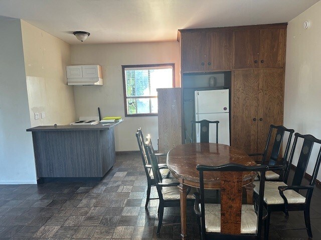 Breakfast Area - 2135 Selby Ave