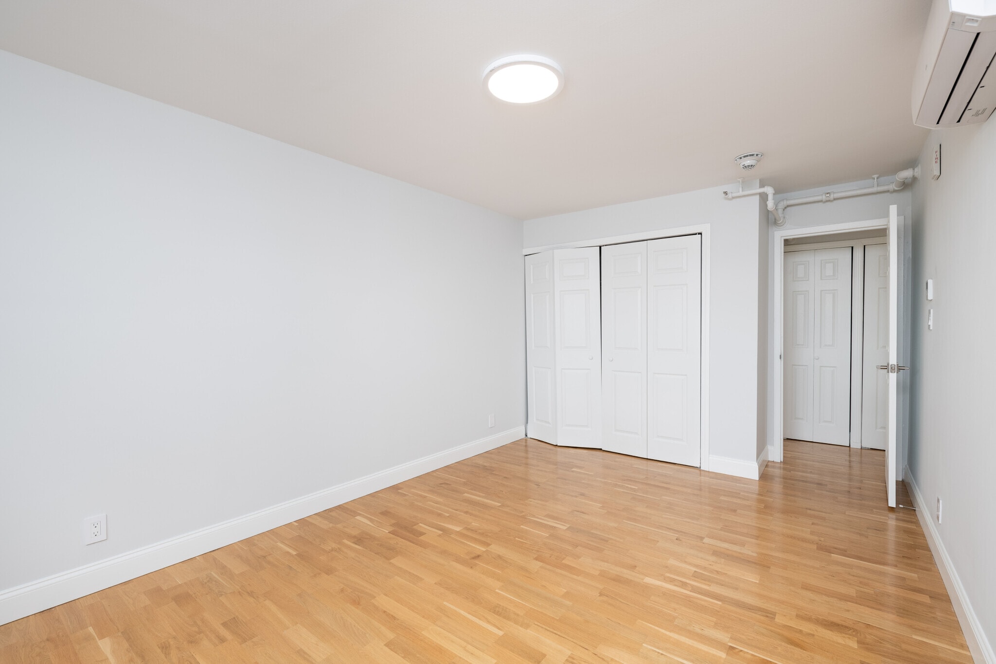 Building Photo - 1410 Columbia Rd