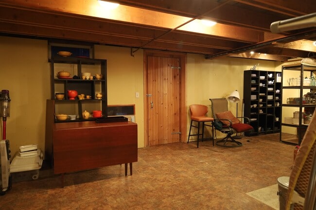 Building Photo - 2613 NH-25A