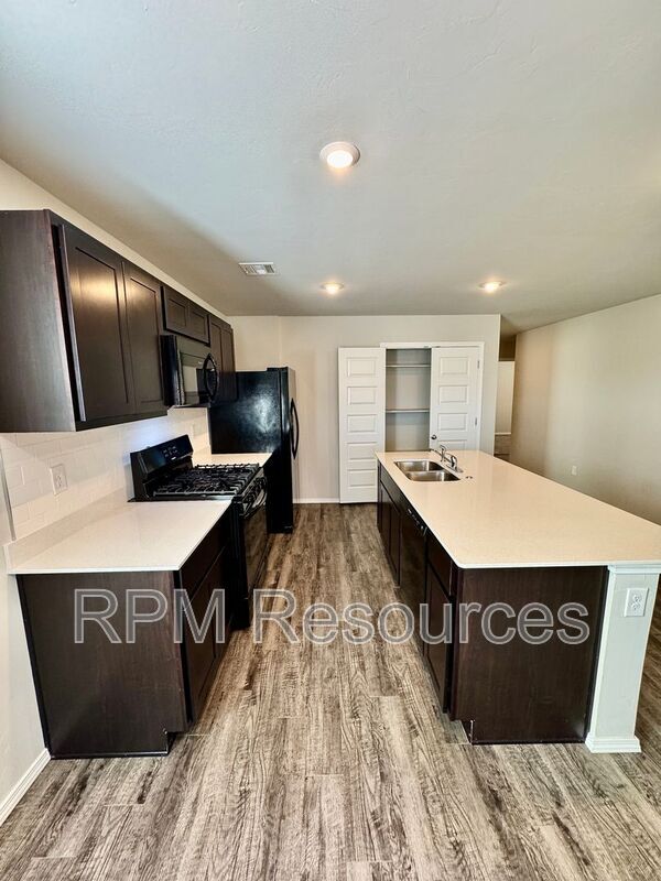 Building Photo - 12013 SW 31st St