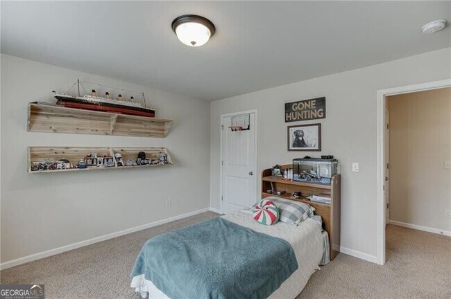 Building Photo - 6896 Big Sky Dr
