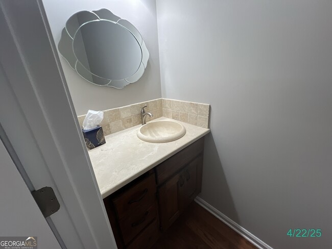 Building Photo - 716 Wilkes Dr