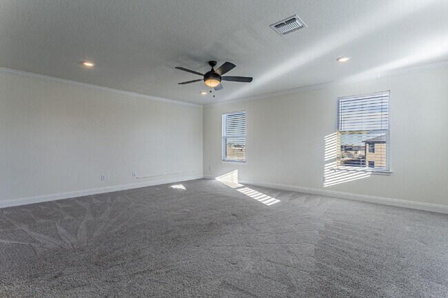 Building Photo - Bright & Beautiful 4 Bedroom two story home!