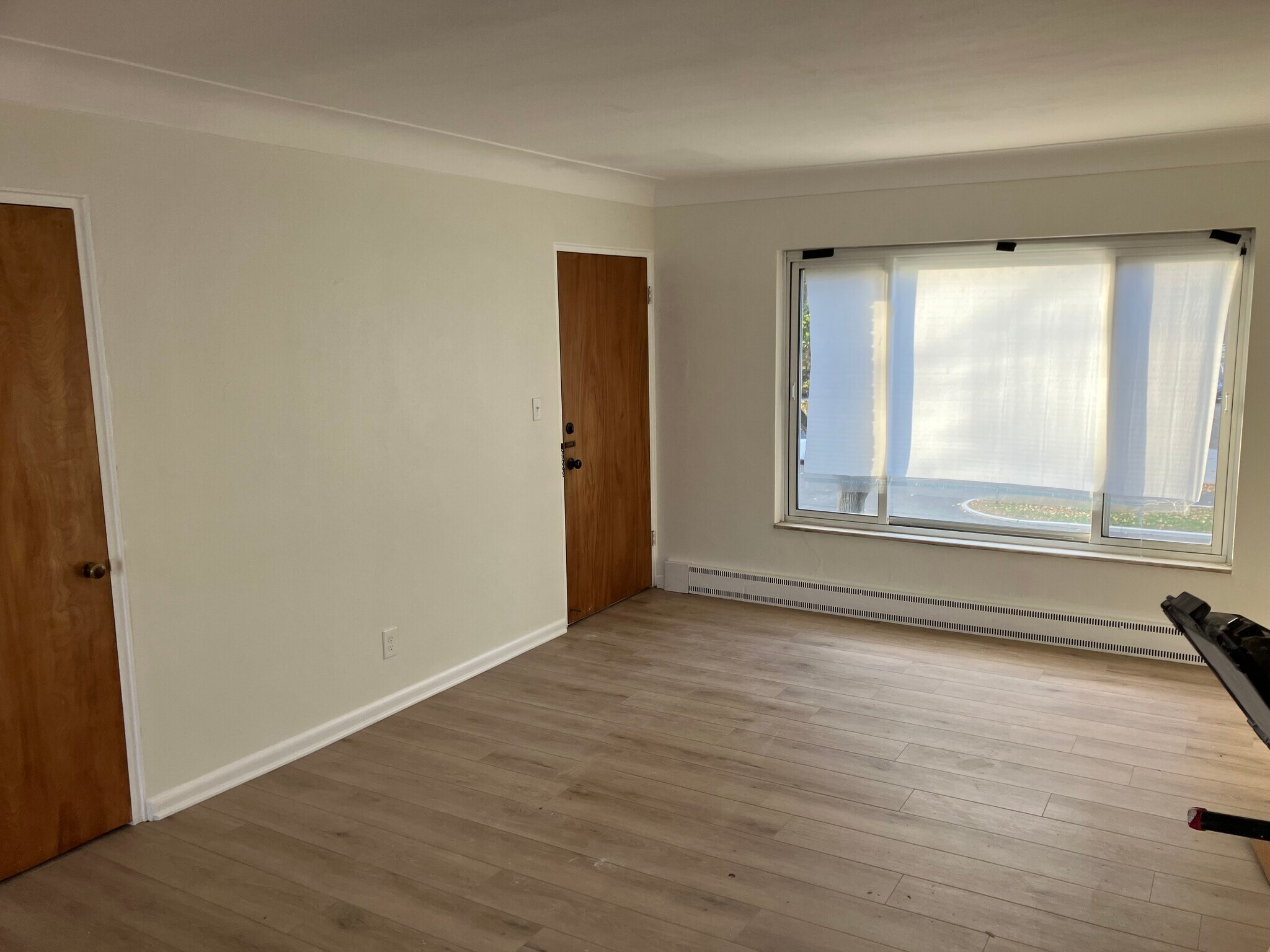 Building Photo - 3445 Beverly Dr