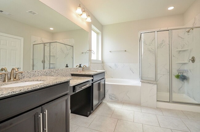 Building Photo - 24918 Meadowthorn Crest Ln