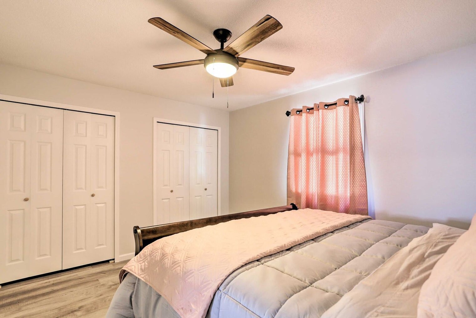 Building Photo - 6832 Woodmeadow Dr