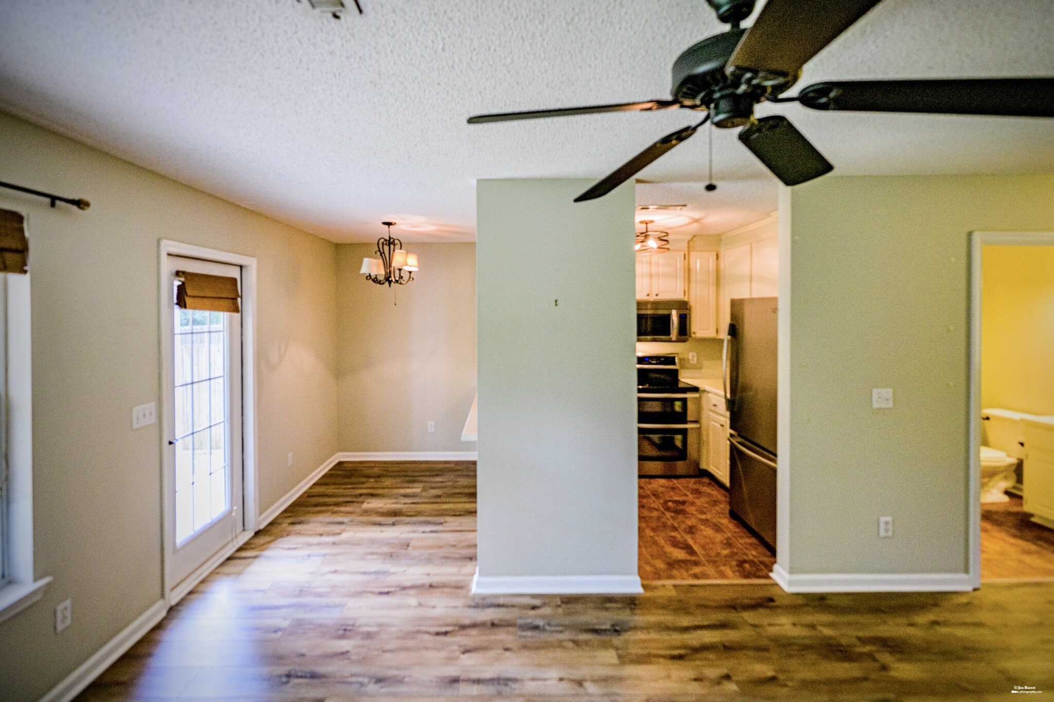 Building Photo - 113 Cove Ln