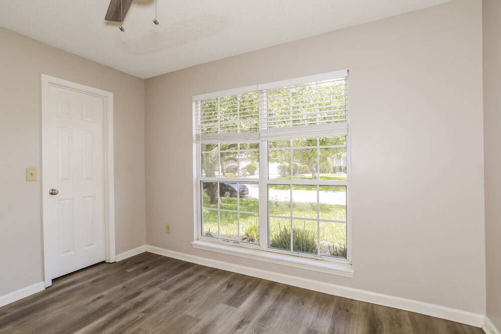 Building Photo - 12772 Glade Springs Dr S