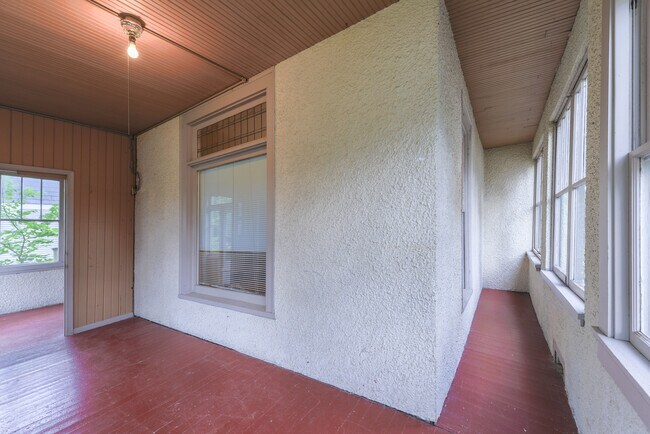 Building Photo - 4849 Vincent Ave S