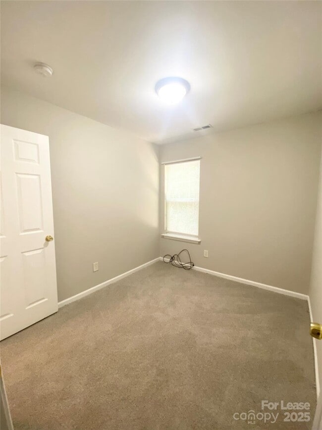 Building Photo - 5522 Stone Bluff Ct