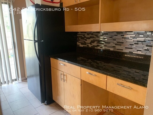 Building Photo - 8642 Fredericksburg Rd