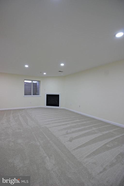 Building Photo - 3655 Islington St