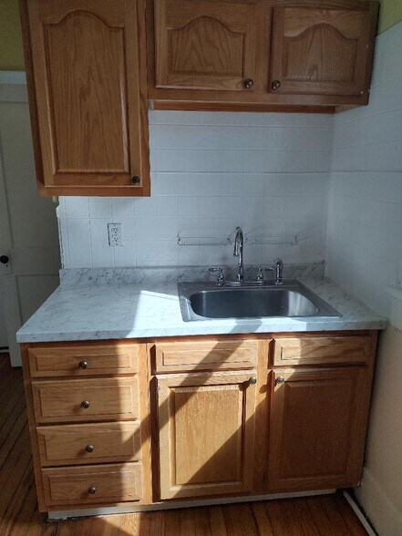 Building Photo - 634 Boulevard Ave