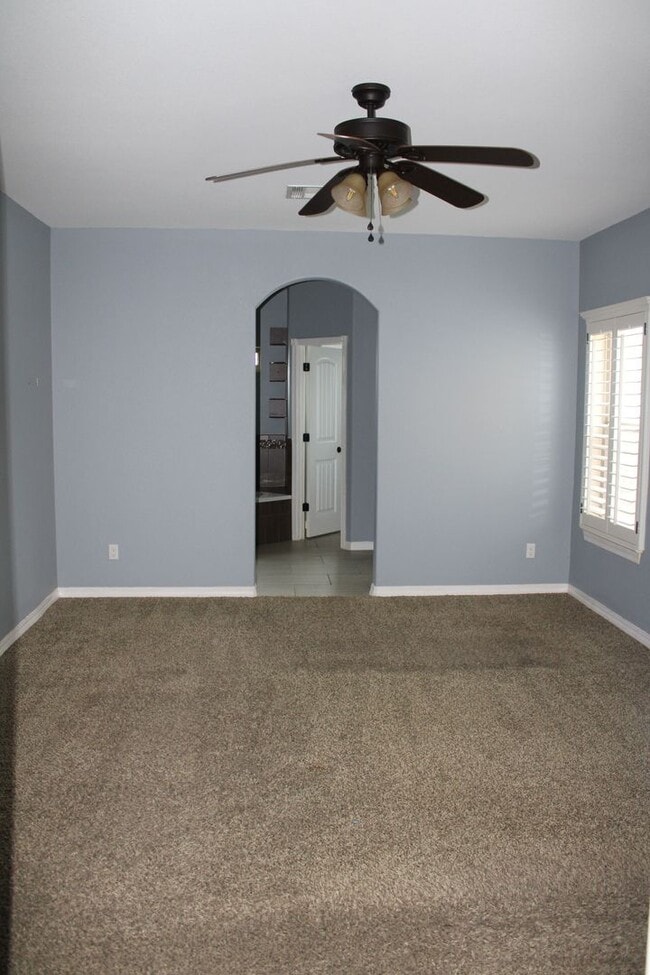 Building Photo - 3155 Spring Willow