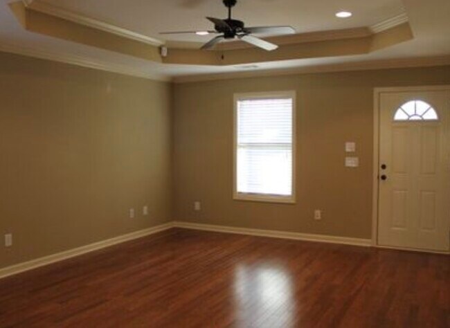Building Photo - 2451 Waterstone Cir