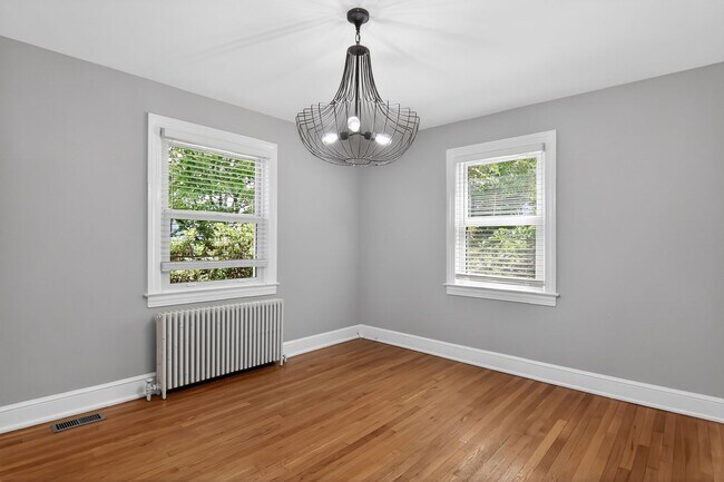 Building Photo - 4-bedroom, 2.5-bath home located in Upper Marlboro