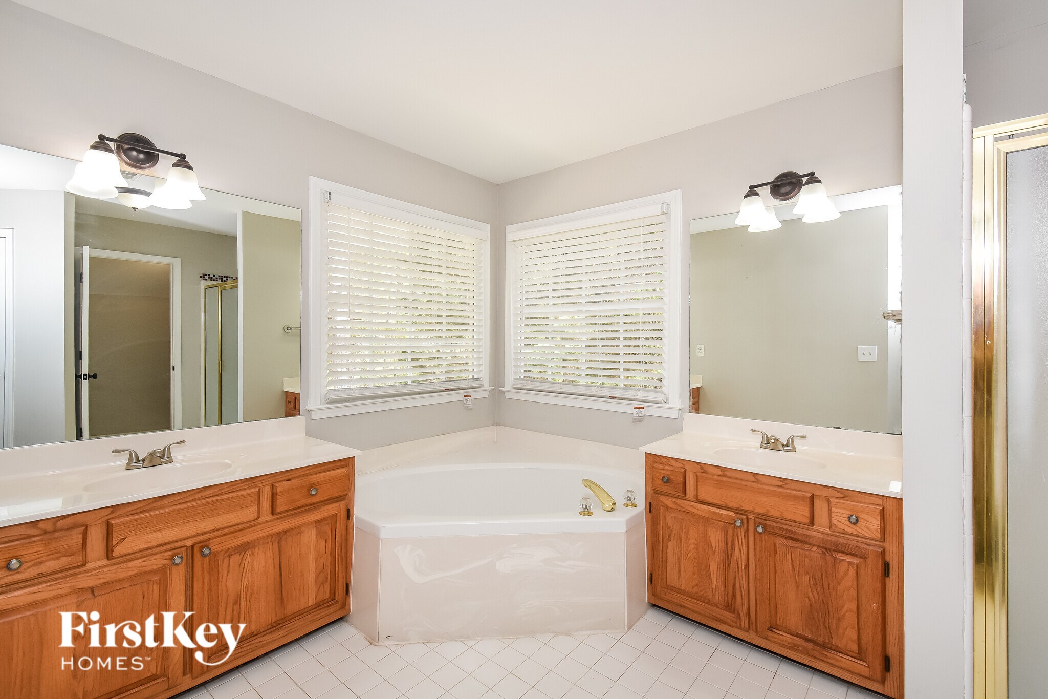 Building Photo - 981 Brookton Square