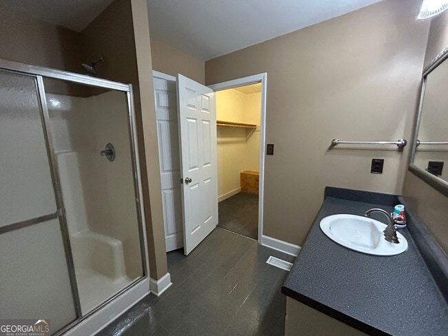 Building Photo - 308 Wynterhall Dr