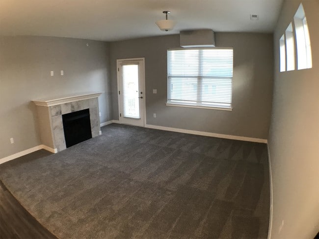 Building Photo - 1671 McCleary Ln